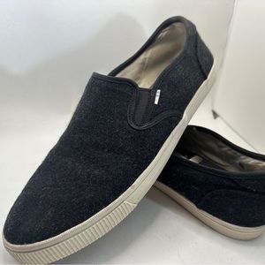 TOMS Wool slip ons 11.5 US